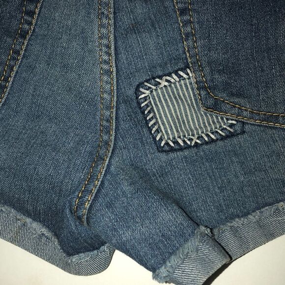 True Soulmate Jean Shorts - Picture 6 of 8